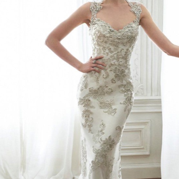 Maggie Sottero Jade 5MD056 wedding sz 10, street 6 - Picture 3 of 8